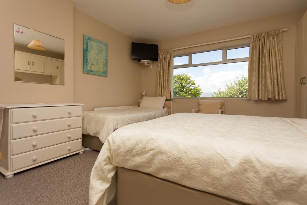 Fern Rock Bed And Breakfast Dromin Buitenkant foto