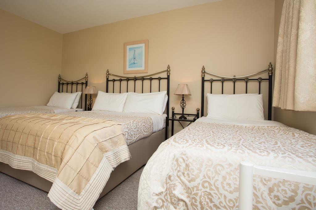 Fern Rock Bed And Breakfast Dromin Buitenkant foto