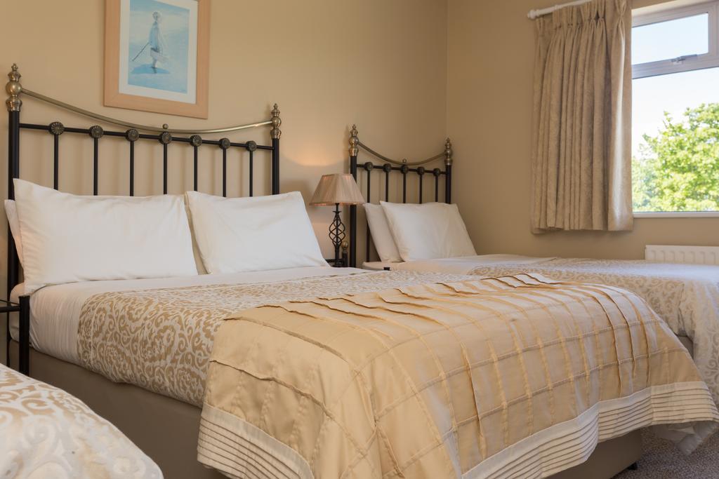 Fern Rock Bed And Breakfast Dromin Buitenkant foto